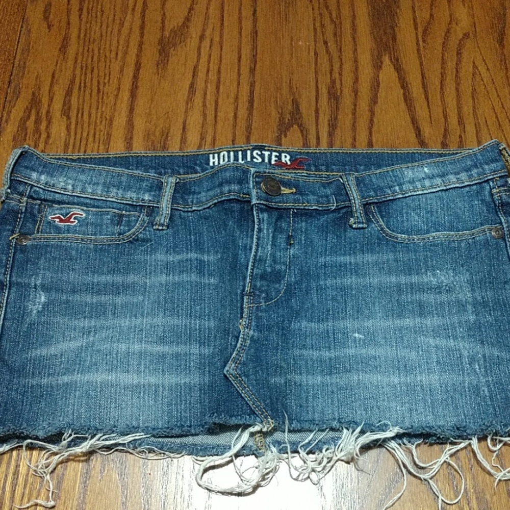 Hollister skirt